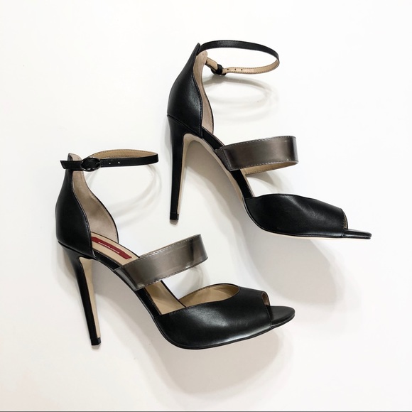 Red Saks 5th Ave Strappy Black Heels Sz 